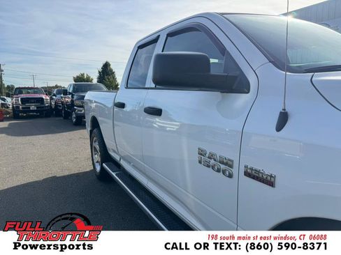 Used 2017 RAM 1500 Express image 2