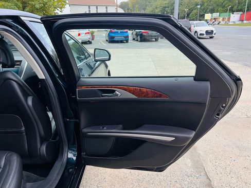 Used 2014 Lincoln MKZ Sedan 4D w/ Equipment Group 102A Reserve image 17