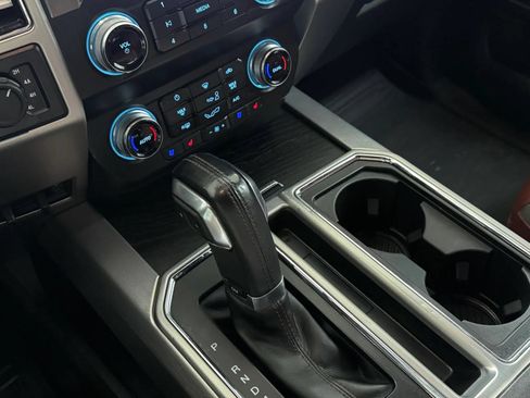 Used 2019 Ford F150 Platinum w/ Equipment Group 701A Luxury AWD/4WD image 25