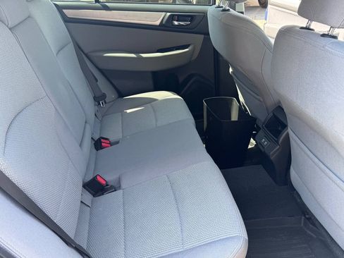 Used 2019 Subaru Outback 2.5i Premium w/ Popular Package #2 AWD/4WD image 16
