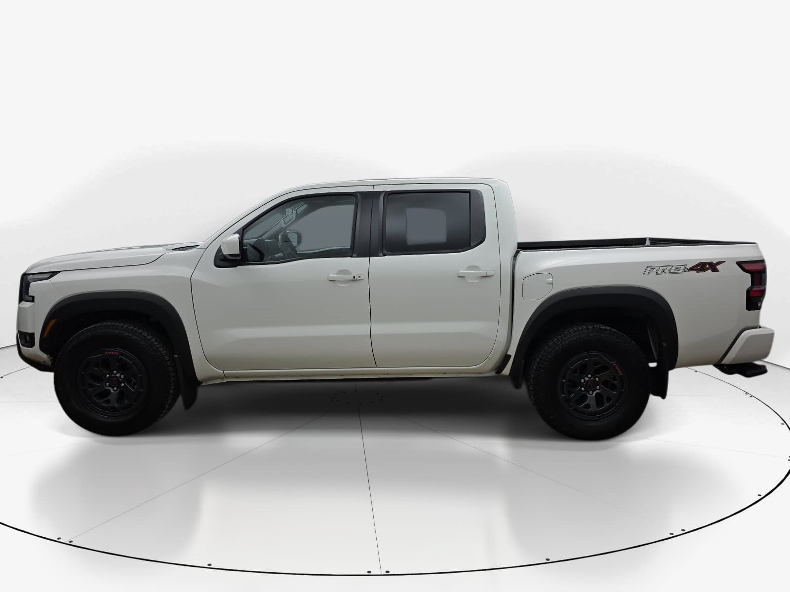 Used 2025 Nissan Frontier PRO-4X AWD/4WD image 7