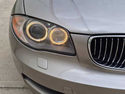 Used 2010 BMW 135i Convertible RWD image 11