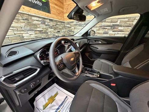 Used 2023 Chevrolet TrailBlazer LT w/ Convenience Package AWD/4WD image 10