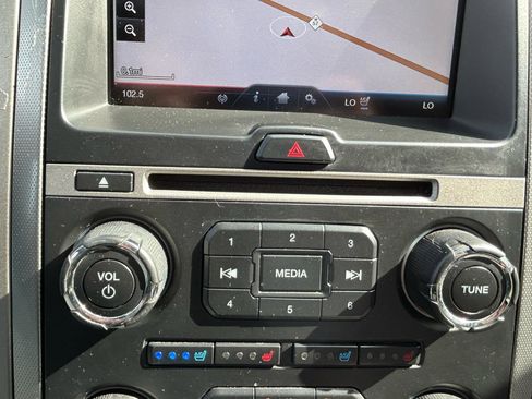 Used 2015 Ford Expedition EL XLT w/ Equipment Group 202A RWD image 30