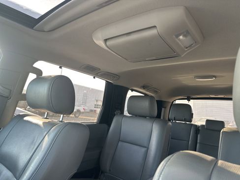Used 2014 Toyota Sequoia Platinum image 5