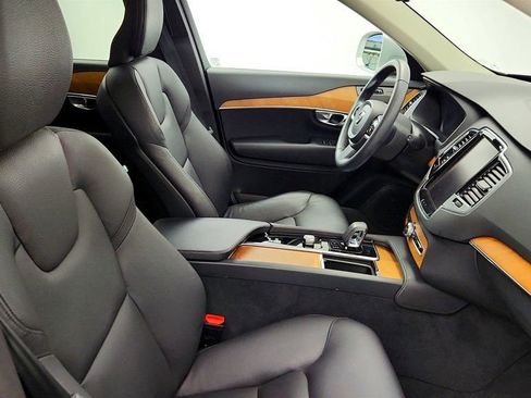 Used 2023 Volvo XC90 B6 Plus w/ Protection Package Premier AWD/4WD image 25