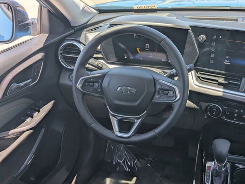 Used 2025 Chevrolet Trax ACTIV w/ Driver Confidence Package FWD image 13