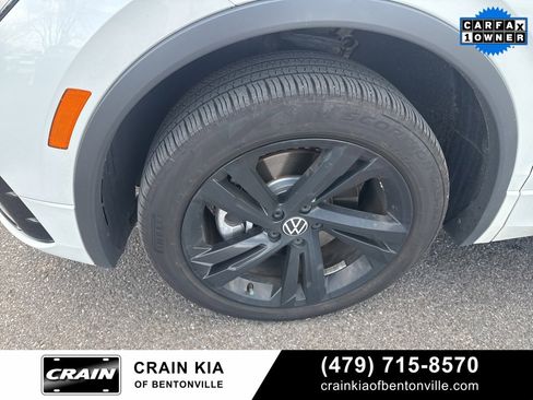 Used 2024 Volkswagen Tiguan SE R-Line image 19