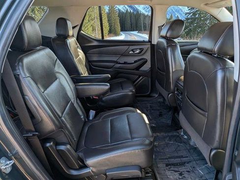 Used 2020 Chevrolet Traverse RS w/ LPO, Floor Liner Package image 22