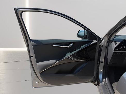 Certified 2024 Kia Niro Wind FWD image 11