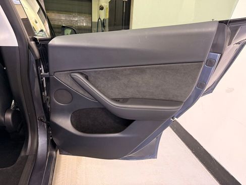 Used 2023 Tesla Model Y AWD image 22