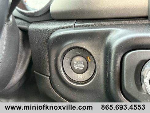 Used 2020 Jeep Wrangler Sport image 15