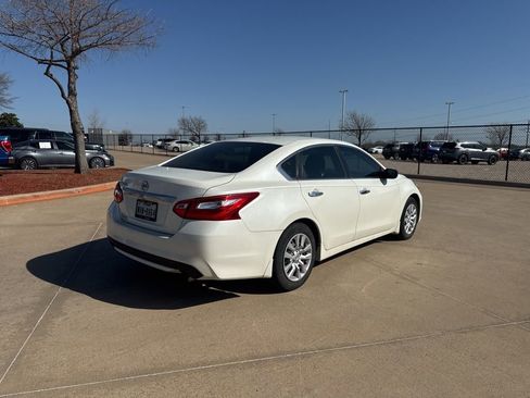 Used 2017 Nissan Altima 2.5 S w/ Power Driver Seat Package image 5