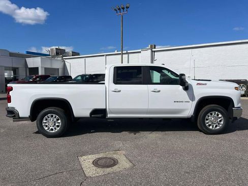 New 2026 Chevrolet Silverado 2500 LT w/ All Star Edition AWD/4WD image 3