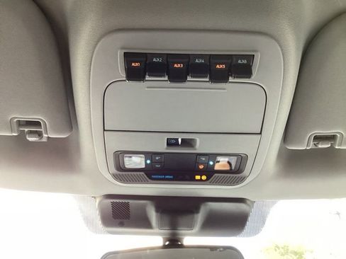 New 2026 Ford F350 XL w/ XL Chrome Package image 20