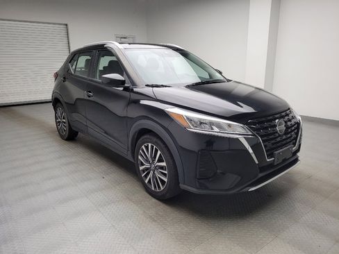 Used 2021 Nissan Kicks SV FWD image 13