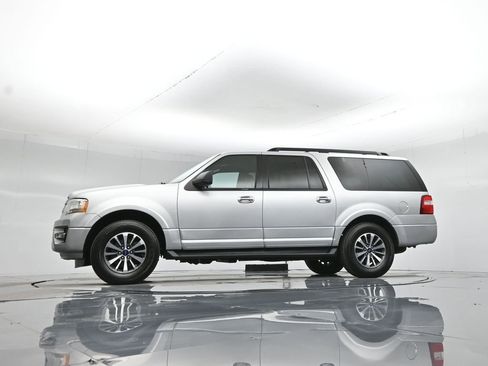 Certified 2017 Ford Expedition EL XLT image 61