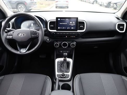 Used 2026 Hyundai Venue SEL image 13