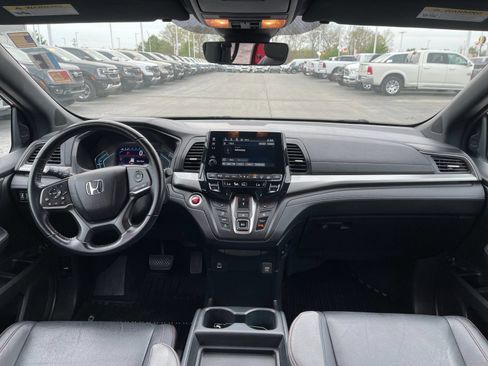 Used 2023 Honda Odyssey Sport image 15