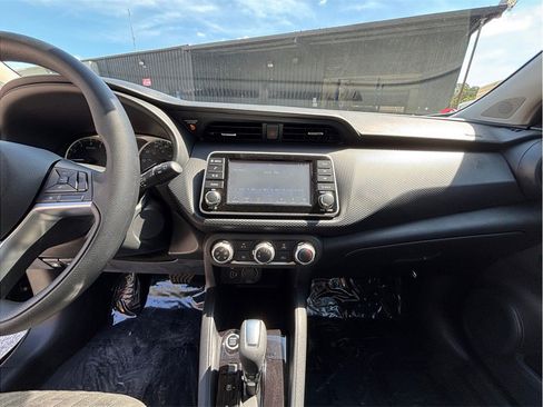 Used 2022 Nissan Kicks S FWD image 11