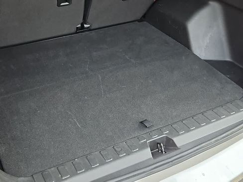 Used 2023 Chevrolet Equinox LS w/ LS Convenience Package FWD image 23