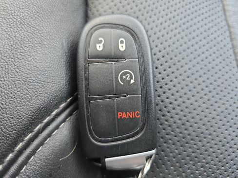 Used 2021 Jeep Cherokee Latitude Lux FWD image 28