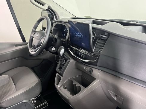 Used 2023 Ford Transit 350 XLT image 30