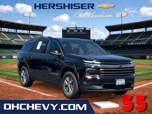 New 2026 Chevrolet Traverse LT w/ Driver Confidence Package FWD image 1