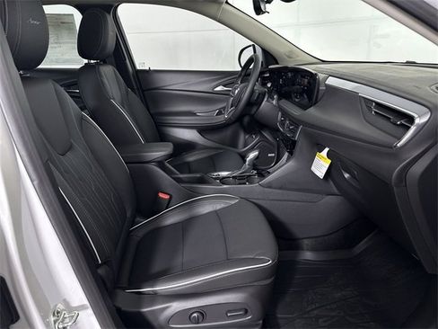 New 2026 Buick Encore GX Avenir w/ Avenir Technology Package image 29
