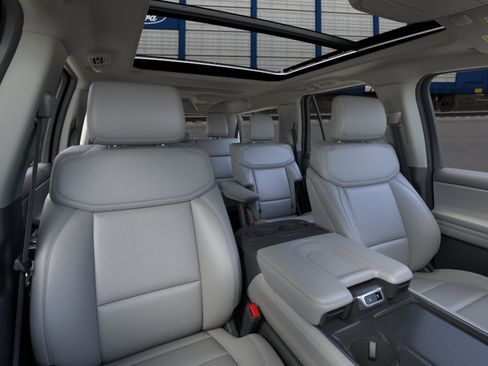 New 2026 Ford Expedition Max Active RWD image 10