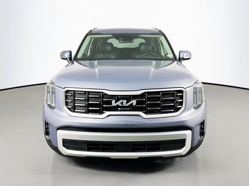 Used 2025 Kia Telluride S FWD image 3