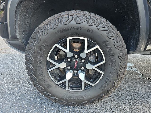 Used 2024 GMC Canyon AT4X AWD/4WD image 34
