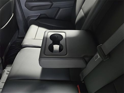 New 2025 GMC Canyon Elevation w/ Convenience Package image 17