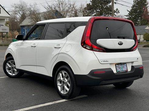 Used 2020 Kia Soul S image 35