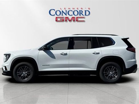 Used 2025 GMC Acadia Elevation image 7