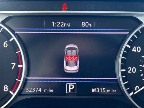 Used 2025 Nissan Sentra SV FWD image 11