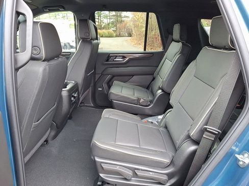 New 2026 GMC Yukon Elevation image 7