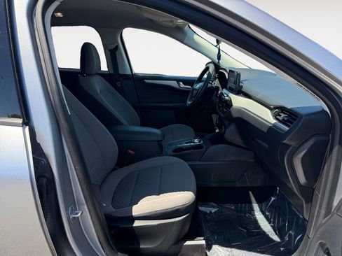 Certified 2021 Ford Escape SE FWD image 19