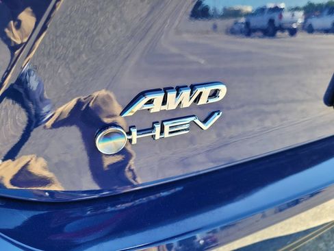 Used 2025 Toyota Camry SE AWD/4WD image 26