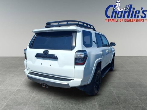 Used 2022 Toyota 4Runner TRD Off-Road Premium w/ TRD Black Wheel Package (TMS) AWD/4WD image 4