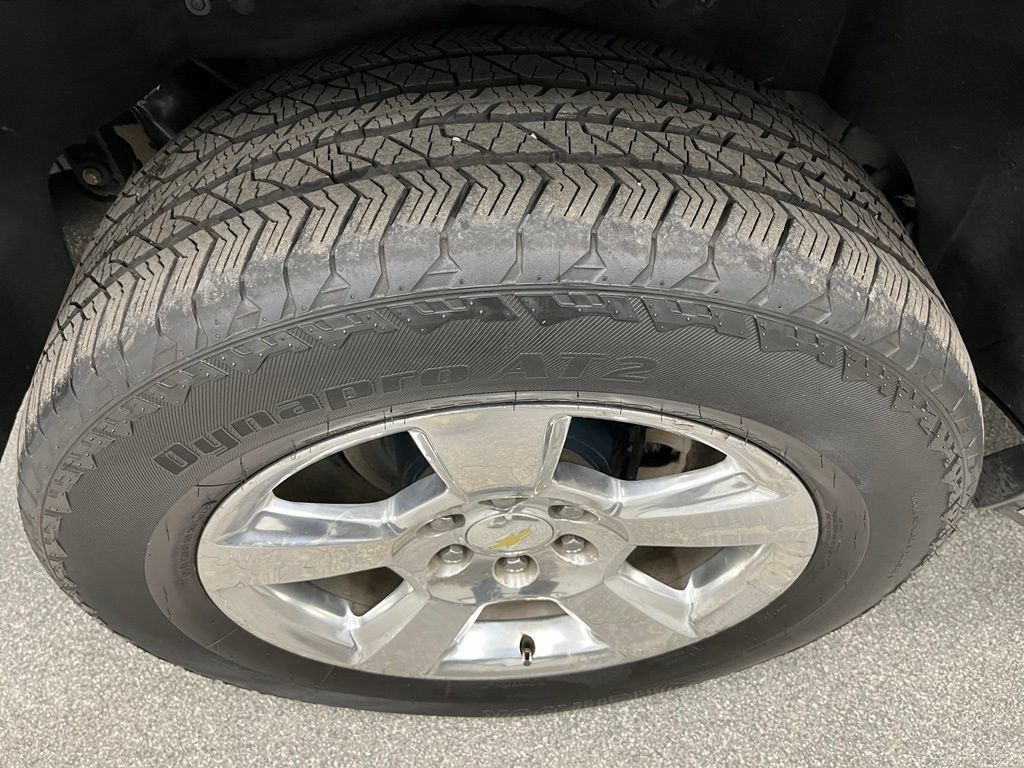 Used 2015 Chevrolet Tahoe LTZ AWD/4WD image 17