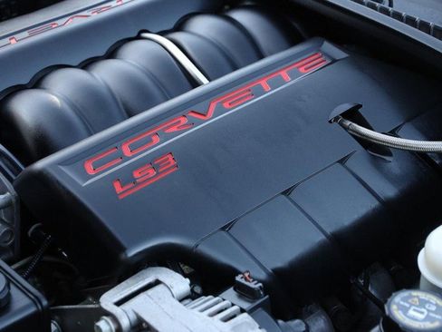 Used 2010 Chevrolet Corvette Convertible w/ Preferred Equipment Group image 24