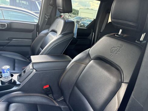 Used 2024 Ford Bronco Badlands AWD/4WD image 2