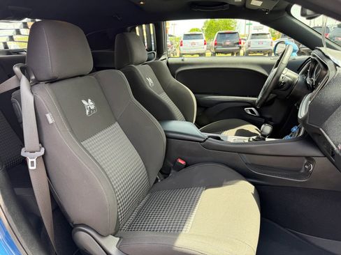 Used 2022 Dodge Challenger R/T Scat Pack RWD image 12