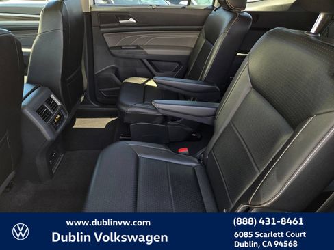 Certified 2023 Volkswagen Atlas SEL AWD/4WD image 11