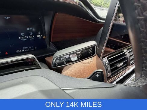 Used 2023 Lincoln Navigator Reserve w/ Monochromatic Package AWD/4WD image 25