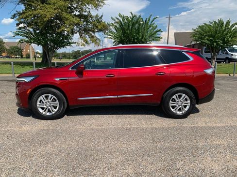 Used 2023 Buick Enclave Essence w/ Experience Buick Package FWD image 6