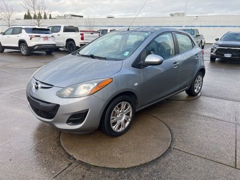 Used 2014 MAZDA MAZDA2 Sport image 3
