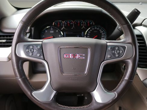 Used 2019 GMC Yukon XL SLT w/ Open Road Package RWD image 19