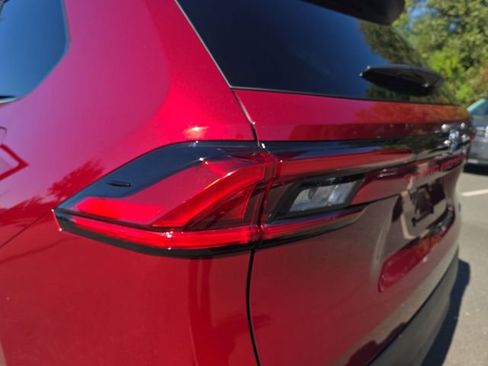 Used 2024 Toyota Grand Highlander XLE image 50